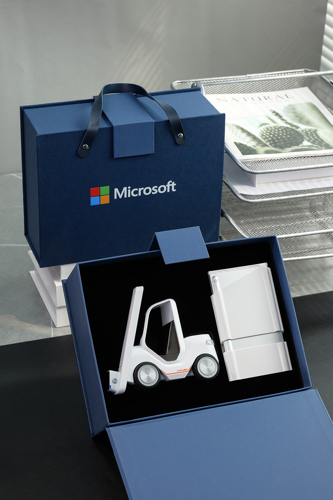 5-in-1 Car-Shaped Wireless Charger & Bi-Fold Bluetooth Keyboard, 2-Piece Smart Office Gift Set