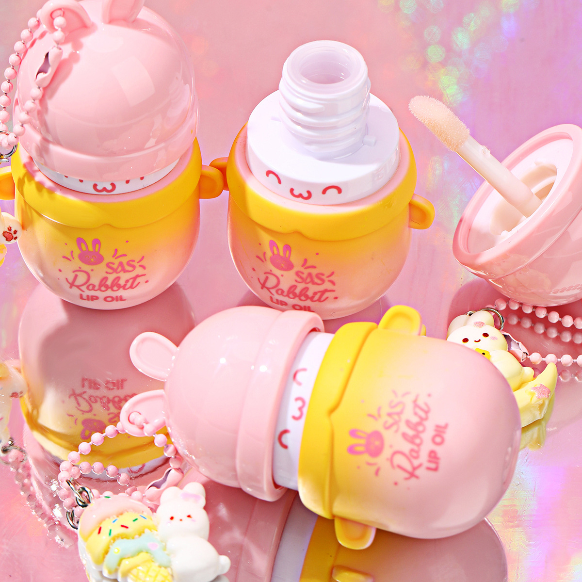 SAS Moisturizing Lip Oil with Pendant SLG003