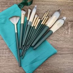 14 green clouds + cloth bag
