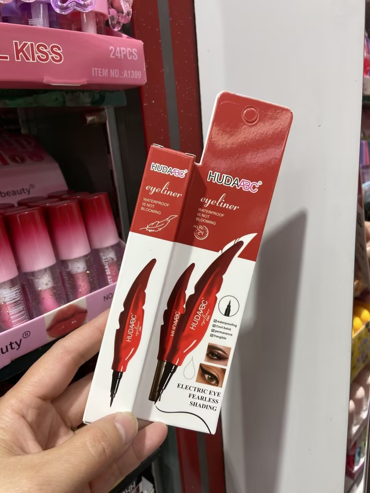 HUDAABC waterproof eyeliner