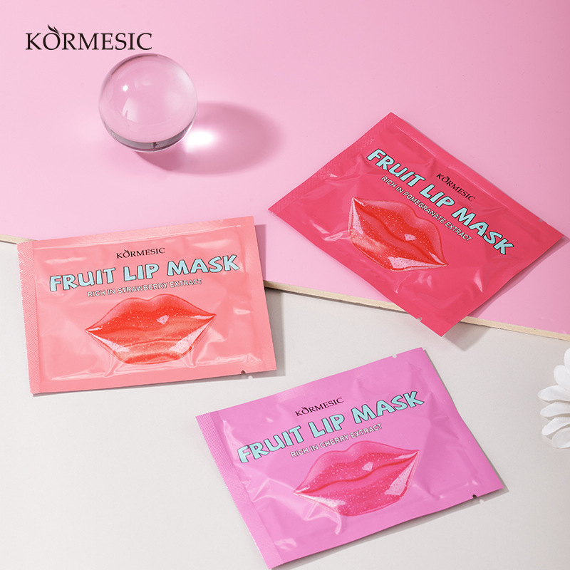 KORMESIC水润嘟嘟水果唇膜Labial membrane樱桃草莓滋润唇膜贴