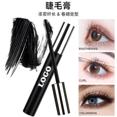 Thick and curly mascara