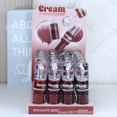 Four-color average mixed lip gloss with lip oil