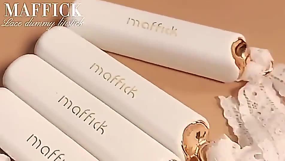 MAFFICK蕾丝蜜语轻雾哑光唇膏雾面哑光持久不沾杯少女心颜值口红