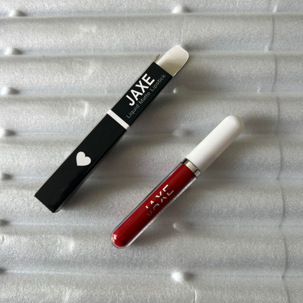 跨境热卖新款唇彩LIP GLOSS 持久防水口红不粘杯哑光唇釉彩妆多色