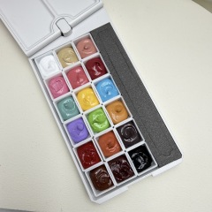 18-Color