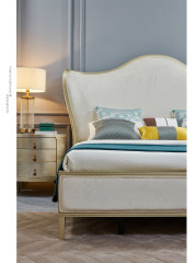 Luxury Crown Solid Wood Bed Bedroom Set