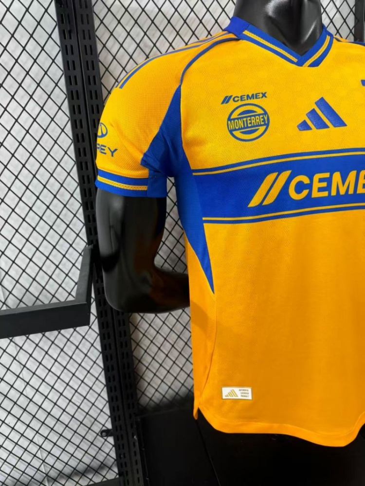 2025-26 Pumas UNAM Away  Jersey Player Version