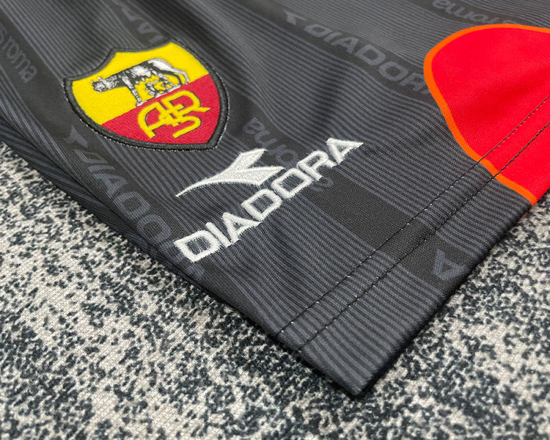 Retro Kids 1999/00 Roma away Size: 16-28
