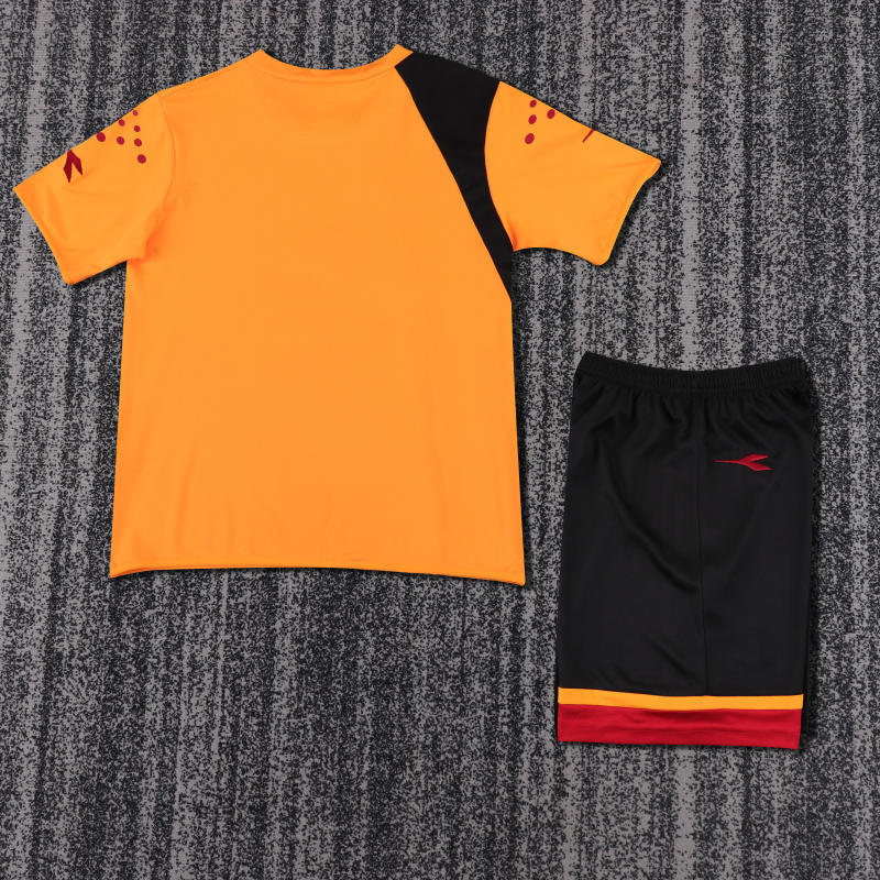Retro Kids 05/06 Roma Home Size: 16-28