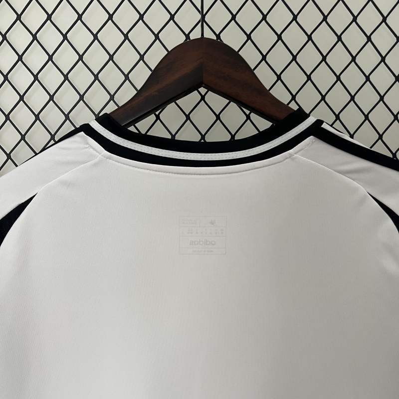 Juventus Home Replica Jersey 2024/25