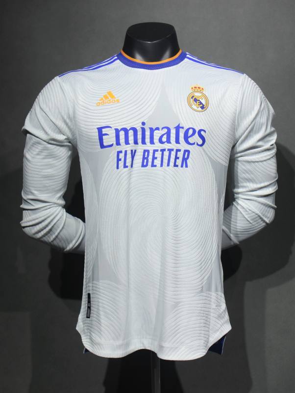 Retro Real Madrid Home Long Sleeve Player Edition 2021/22