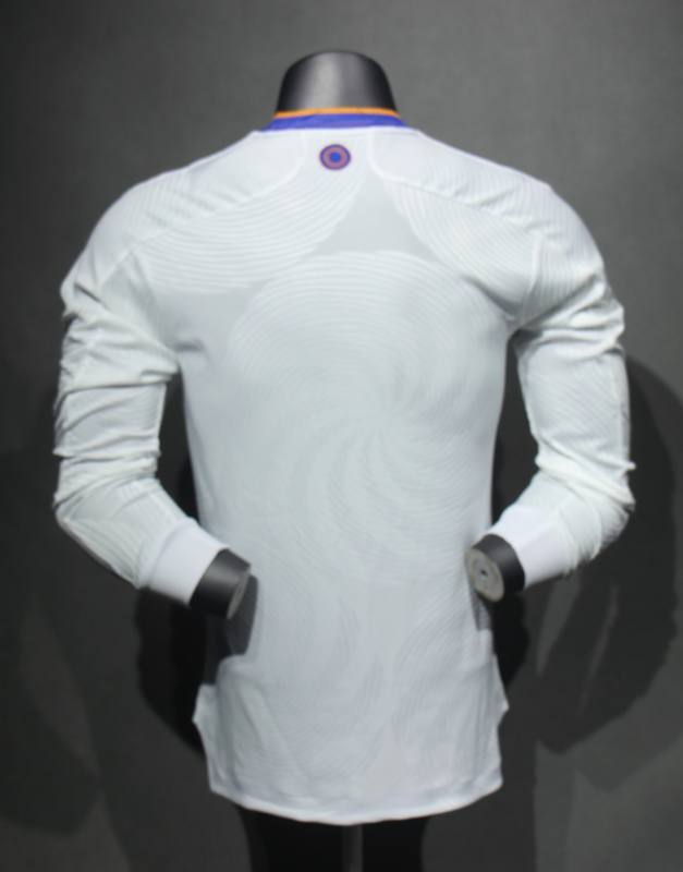 Retro Real Madrid Home Long Sleeve Player Edition 2021/22
