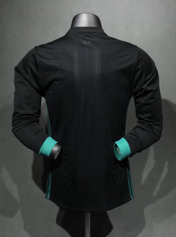 Retro Real Madrid Away Long Sleeve Player Edition 2017/18