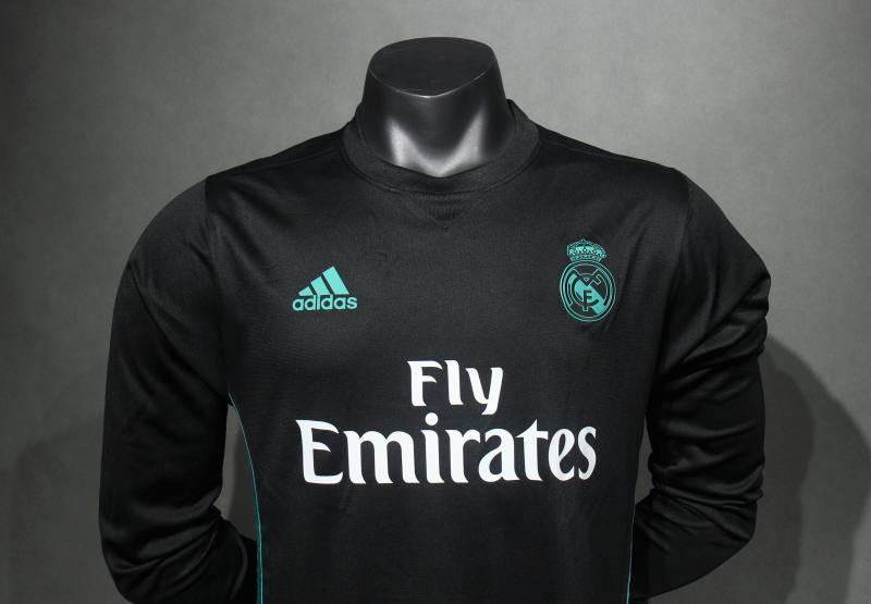 Retro Real Madrid Away Long Sleeve Player Edition 2017/18