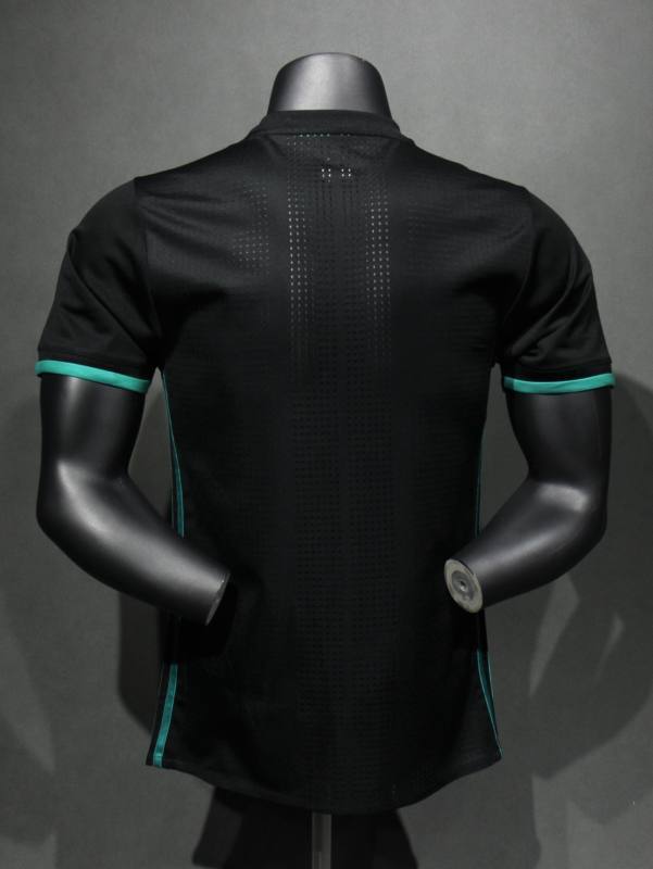 Retro Real Madrid Away Player Edition 2017/18