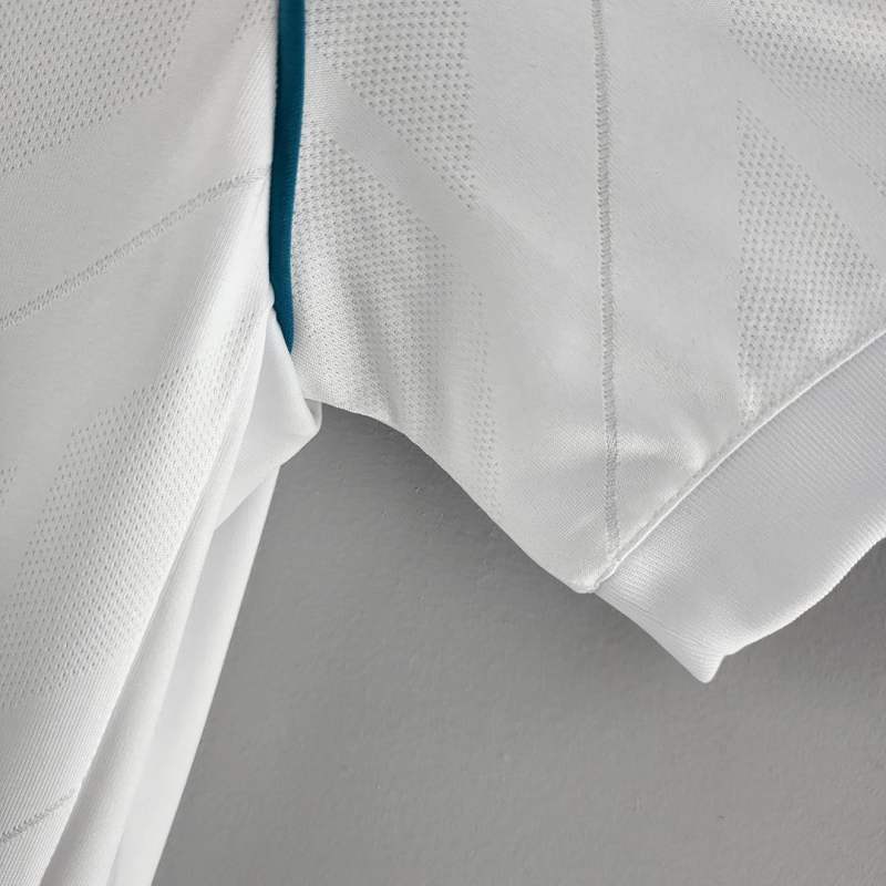Real Madrid Retro Jersey Home 2017/18