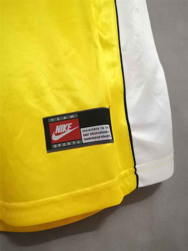 Borussia Dortmund Retro Jersey Home 1998/99