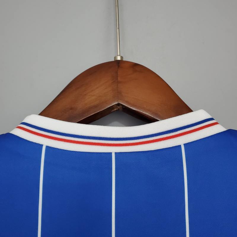 Retro Rangers home 1982/1983