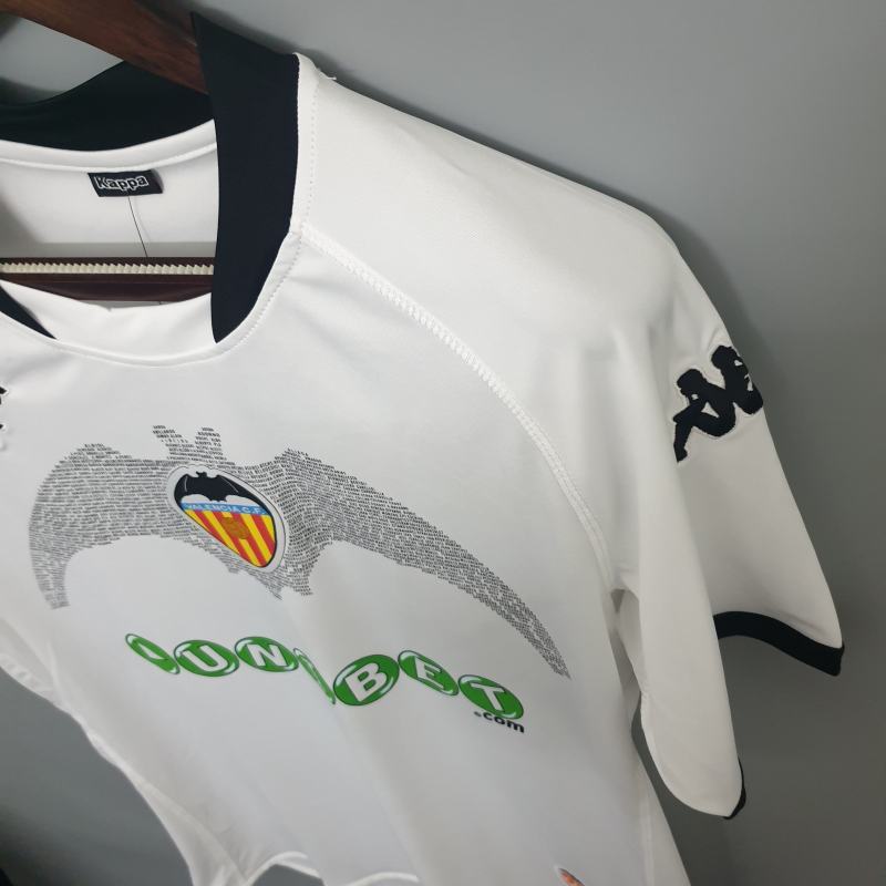Retro Valencia 09/10 home