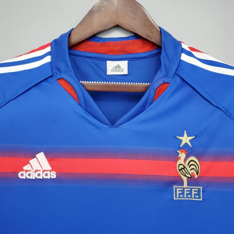 Retro France home 2004