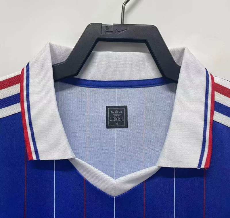 Retro France home1982