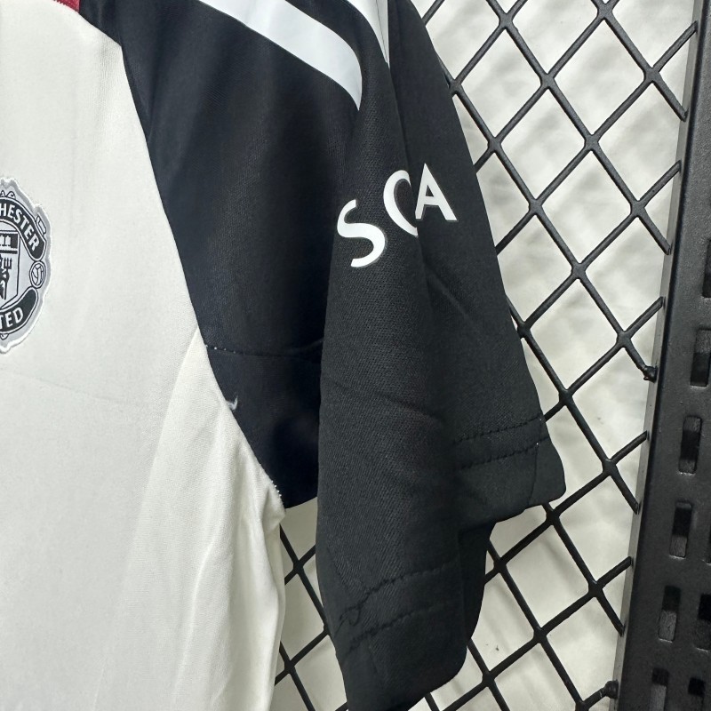 2025/2026 Manchester United Training Kit White Black Fan Edition Children's Kit