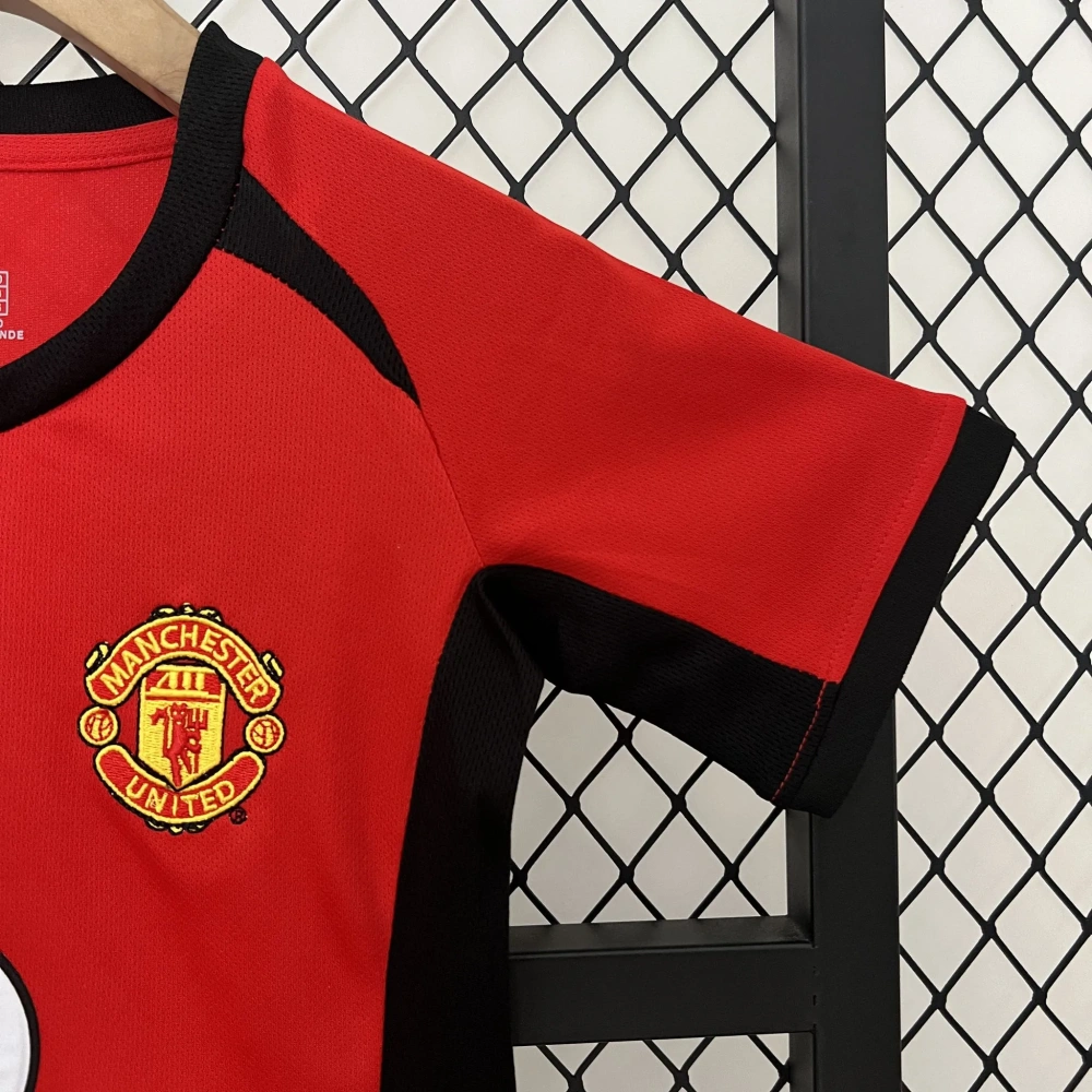 Manchester United 02-04 Home Retro Kid Kits Youth Apparels Jersey