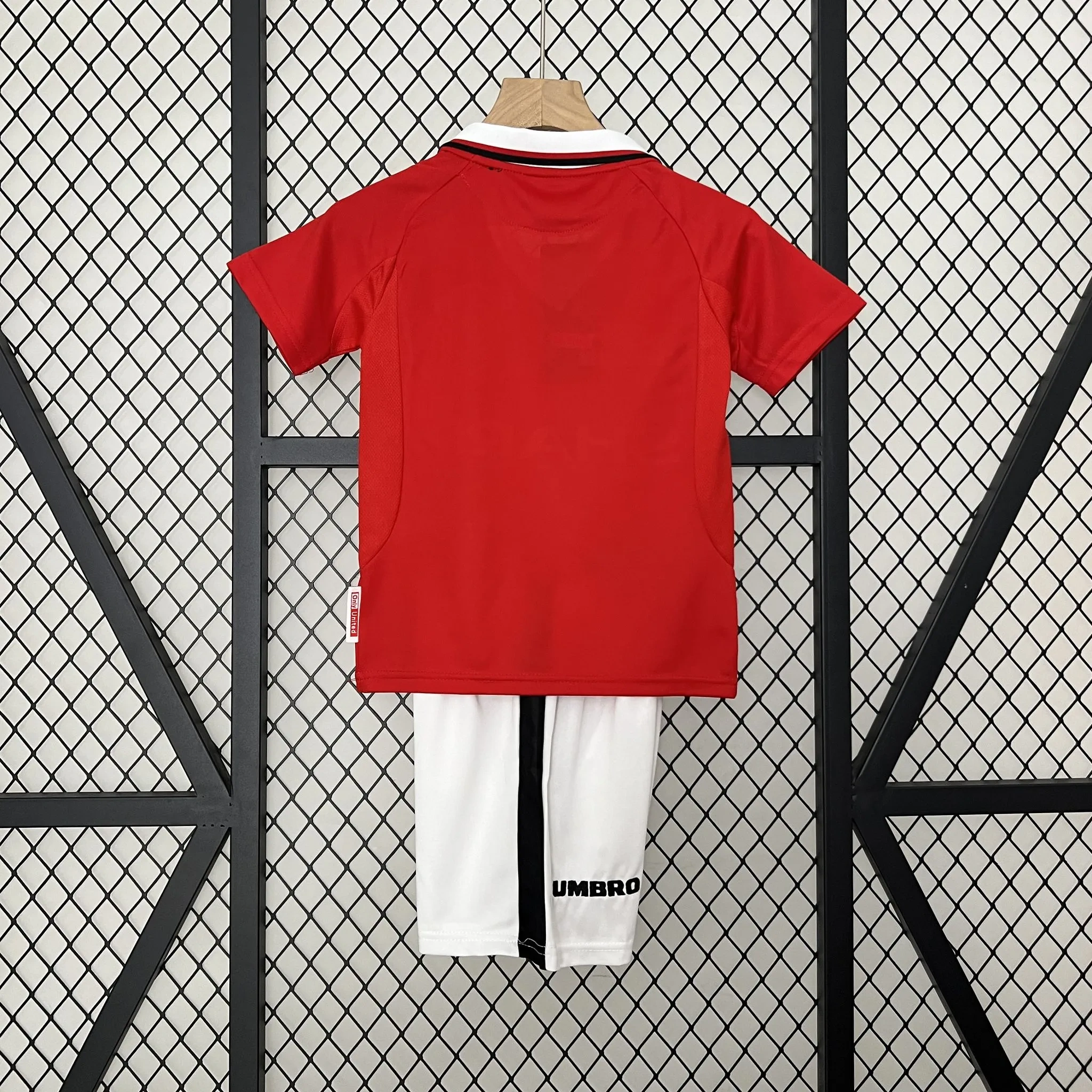 Manchester United 99-00 Home Retro Kid Kits Youth Apparels Jersey