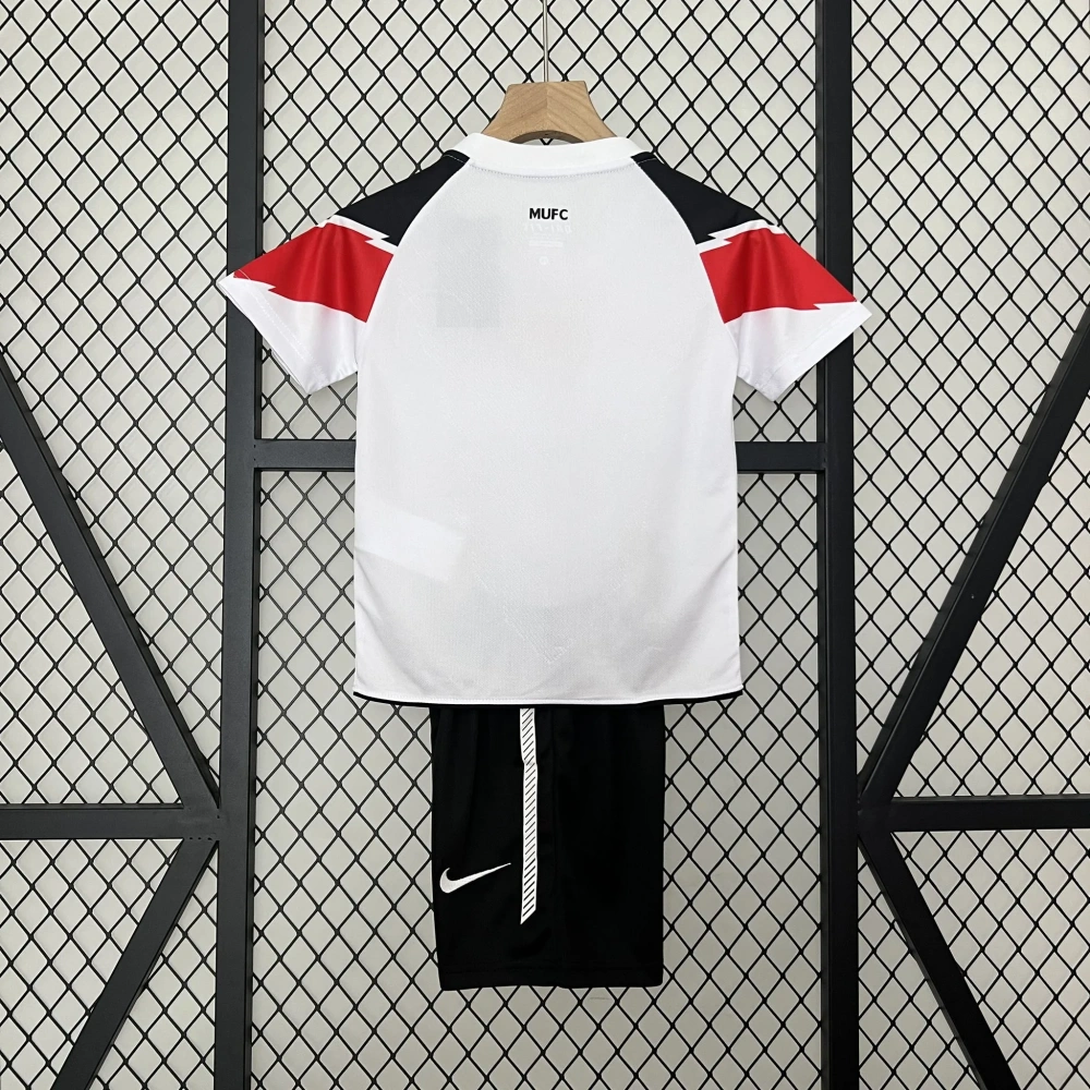 Manchester United 10-11 Away Champions League Retro Kids Kits Youth Apparels Jersey