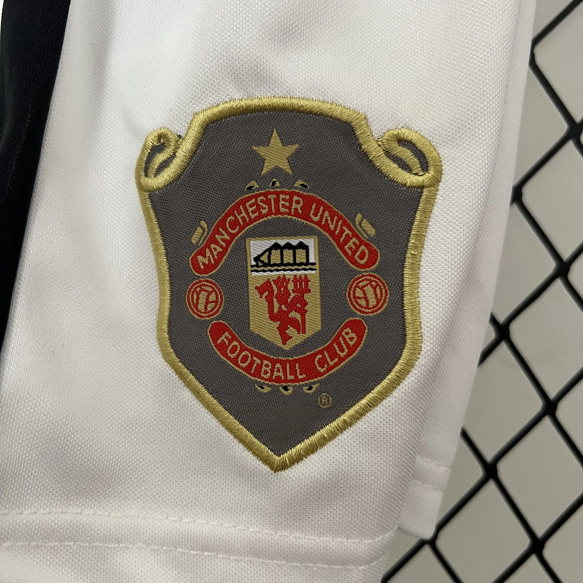 Manchester United 99-00 Home Retro Kid Kits Youth Apparels Jersey