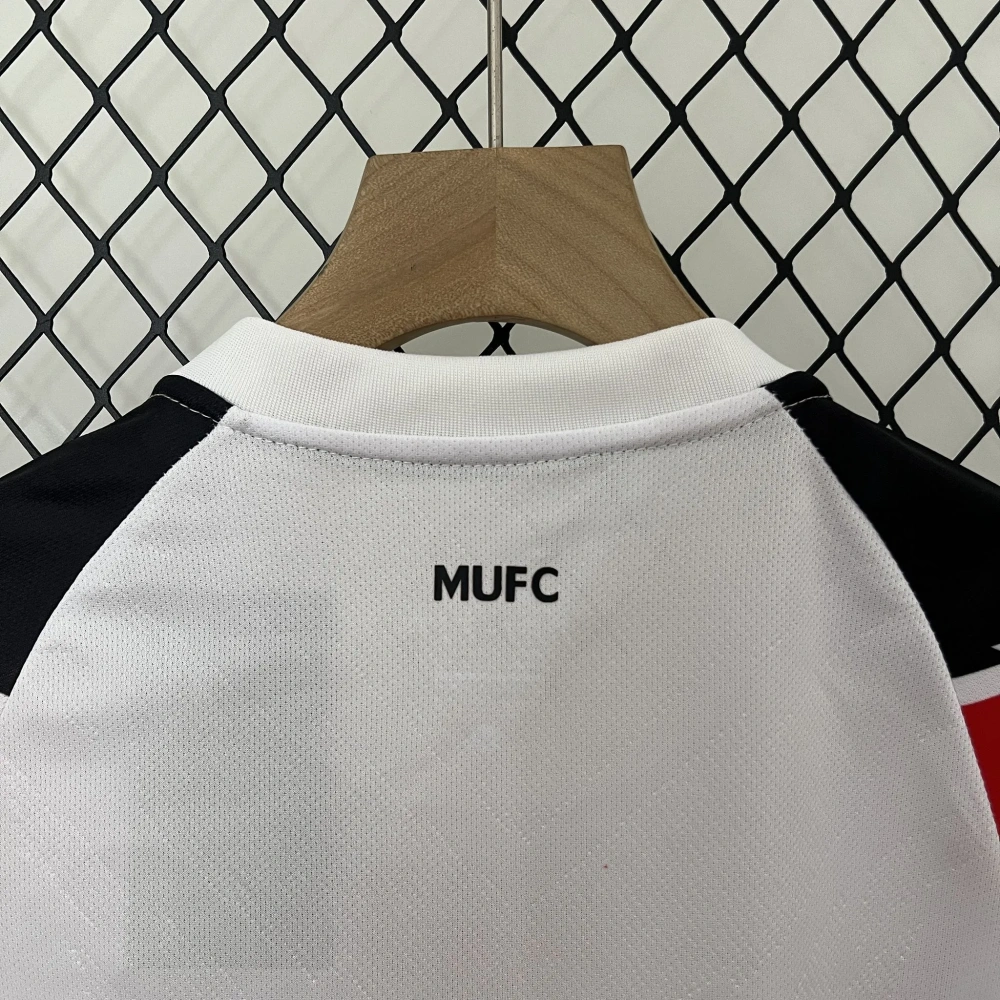 Manchester United 10-11 Away Champions League Retro Kids Kits Youth Apparels Jersey