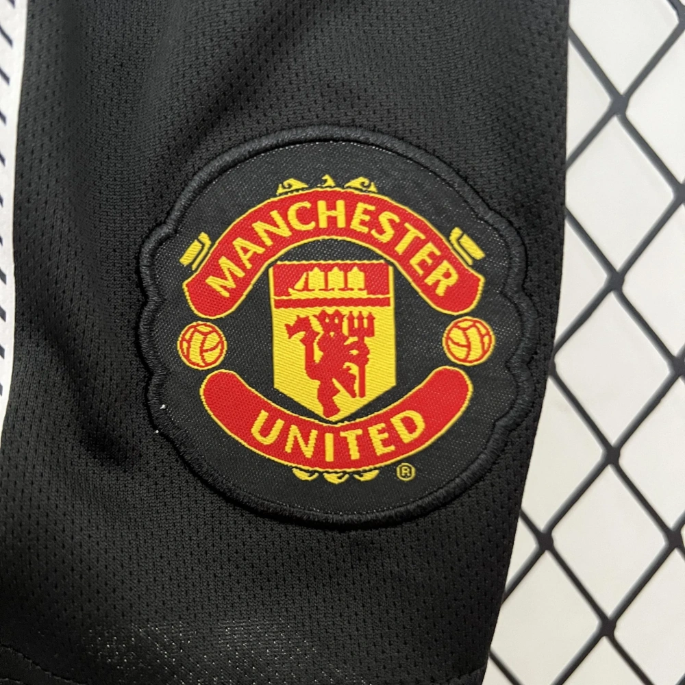 Manchester United 10-11 Away Champions League Retro Kids Kits Youth Apparels Jersey