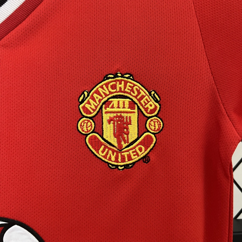 Manchester United 00-01 Home Retro Kid Kits Youth Apparels Jersey