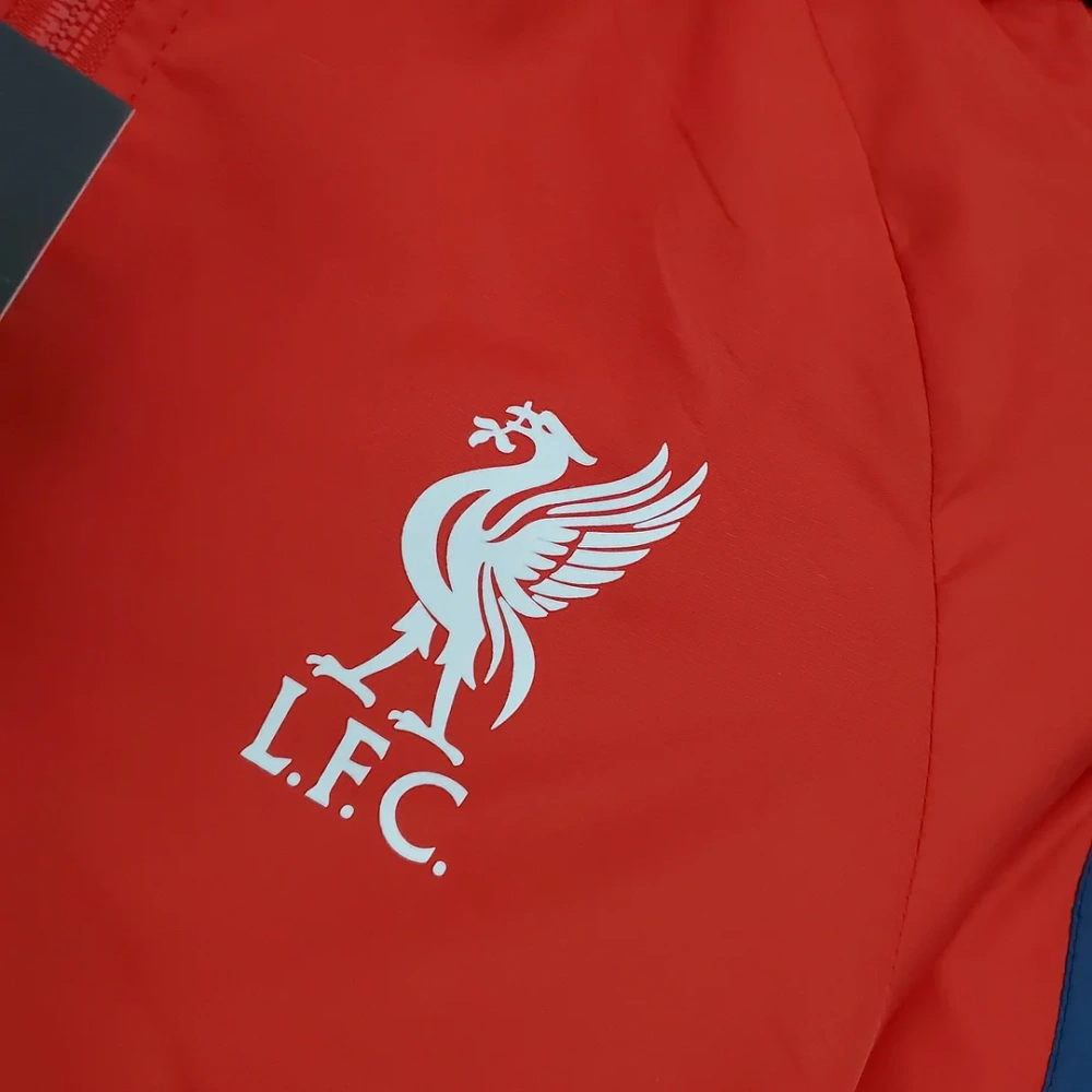 Liverpool Windbreaker Red Soccer Jersey 2021/2022