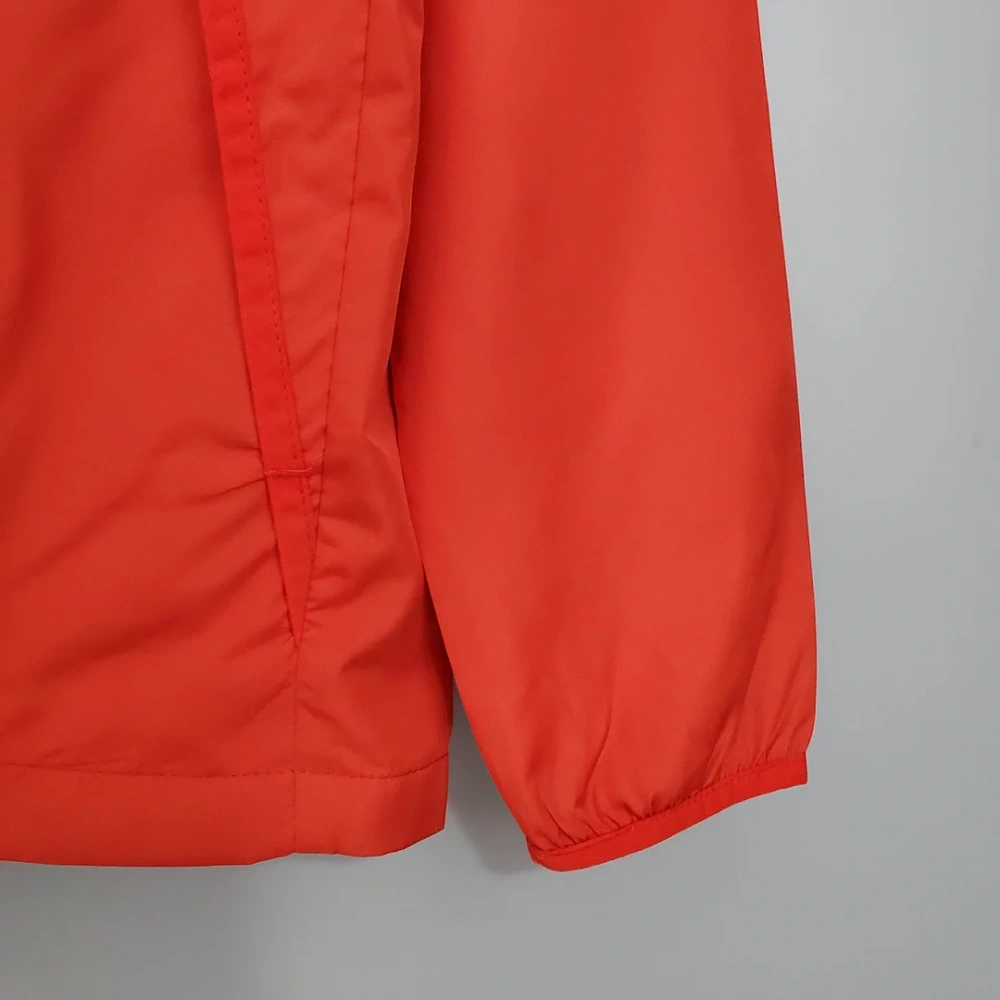 Liverpool Windbreaker Red Soccer Jersey 2021/2022