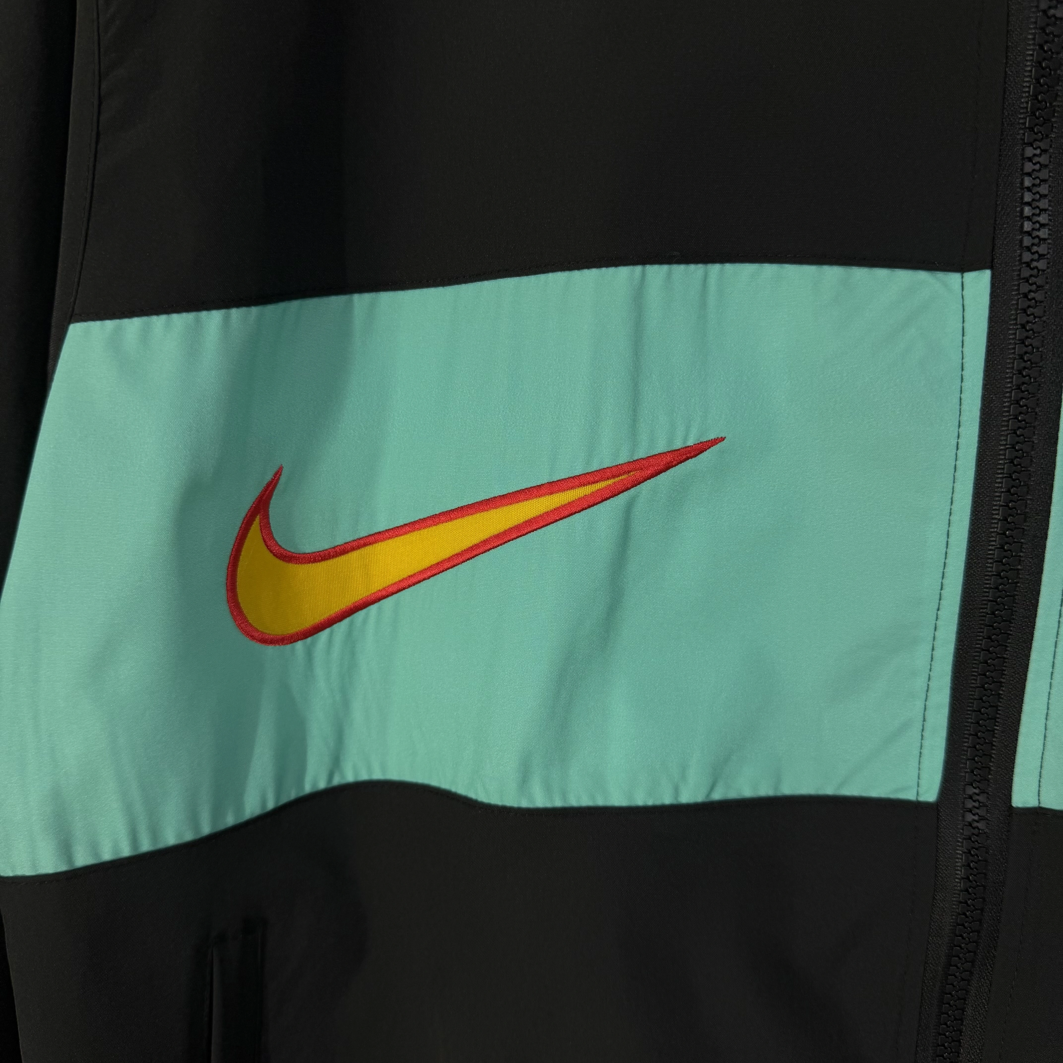 26-27 Barcelona Black Jacket Retro Windproof Jacket