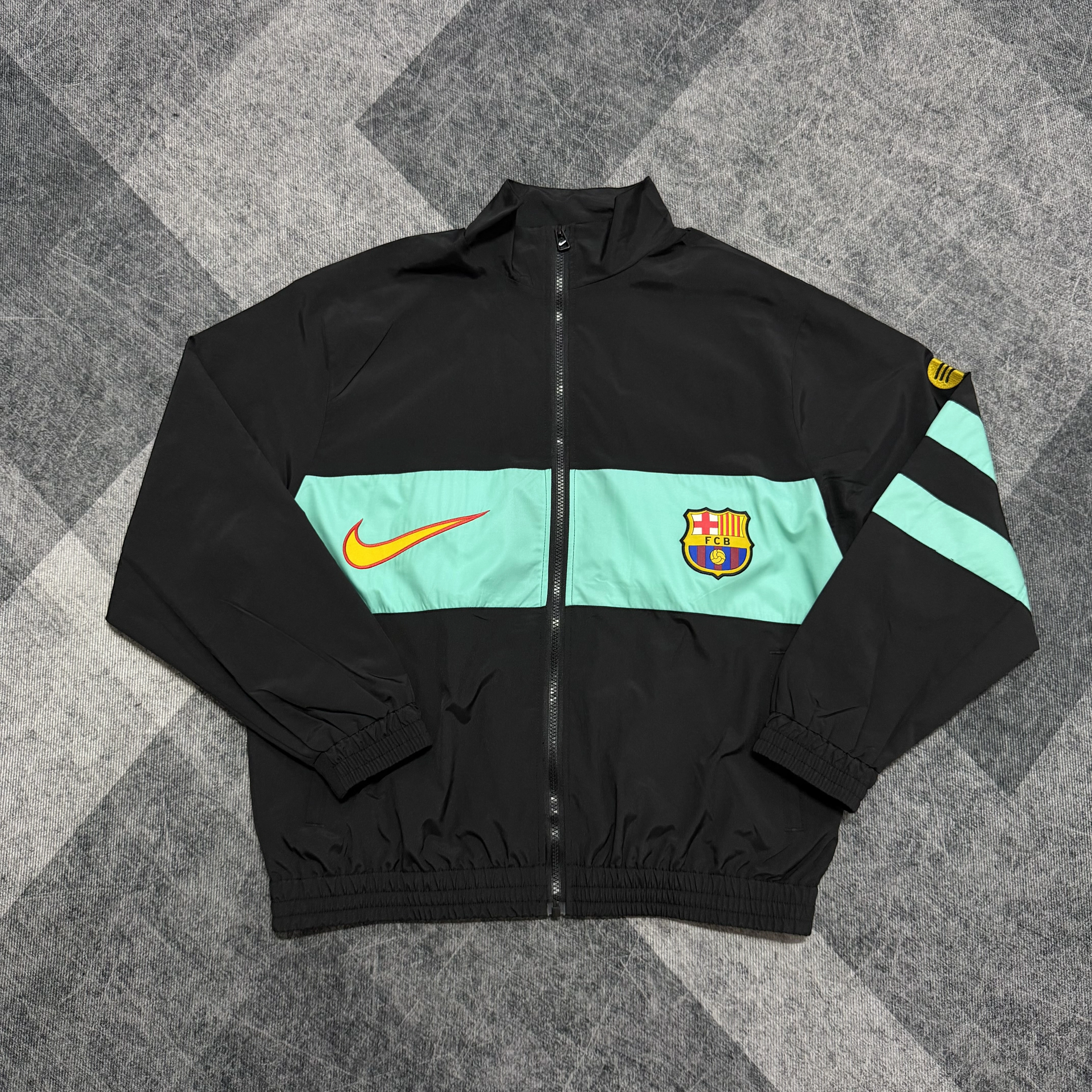 26-27 Barcelona Black Jacket Retro Windproof Jacket