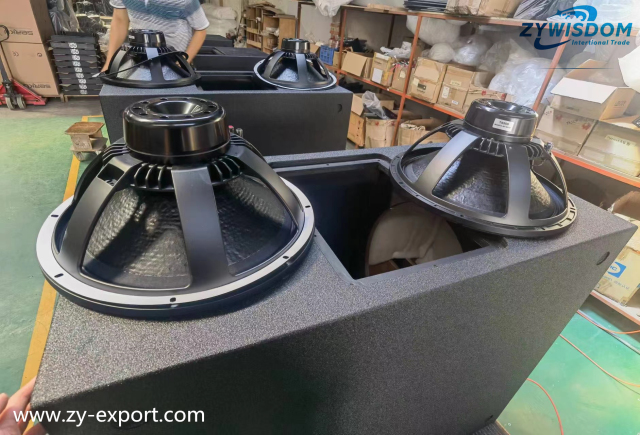 PT960B Dual 18-inch horn-loaded subwoofers, neodymium magnets; Rated power 2400W, maximum sound pressure level 143dB