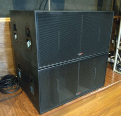 PT960B Dual 18-inch horn-loaded subwoofers, neodymium magnets; Rated power 2400W, maximum sound pressure level 143dB