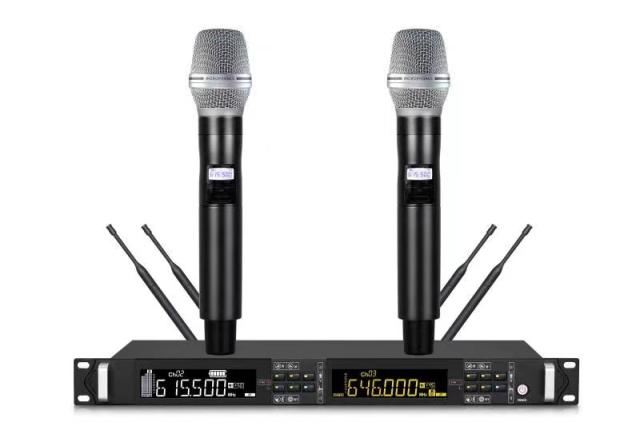 ZYG-25 professional performance wireless microphone system is a suitable for professional stage singing wireless microphone system,