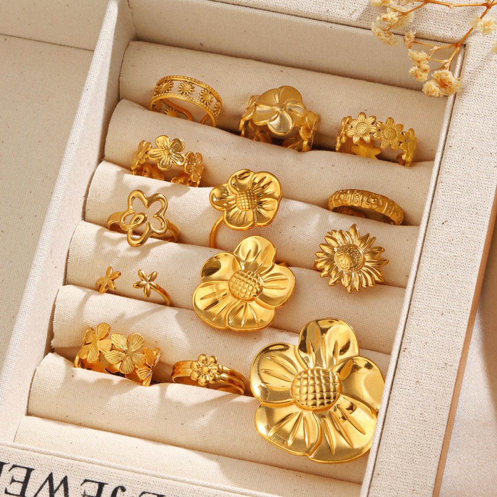 Hot Selling 18K Gold Plated Tarnish Free Flower Open Finger Ring Various Daisy Rings for Women Stainless Steel Adjustable Ring