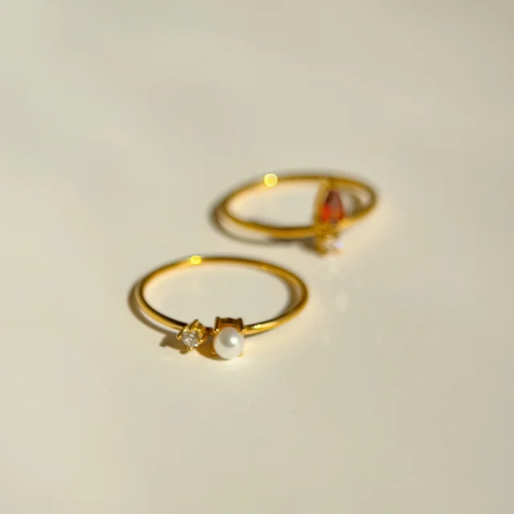 Ins Hot 18K PVD Gold Plated Waterproof Pearl Ring Minimalist Style Stainless Steel Red Cubic Zircon Rings for Women Daily Life