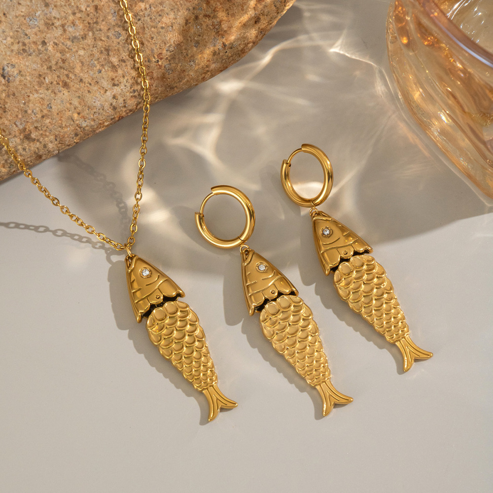 Hot Selling Tarnish Free 18K Gold Plated Fish Pendant Necklace and Drop Earrings for Women Waterproof Stainless Steel Jewelry