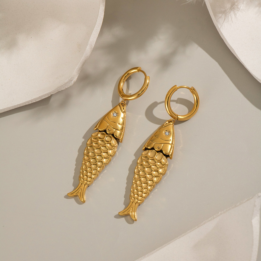 Hot Selling Tarnish Free 18K Gold Plated Fish Pendant Necklace and Drop Earrings for Women Waterproof Stainless Steel Jewelry