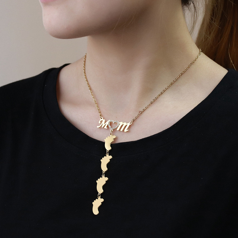 MOM With Diamond Love Heart Foot Necklace