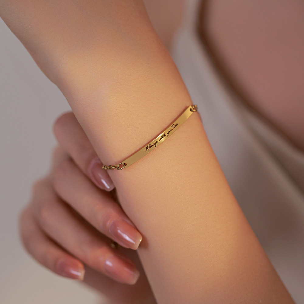 私人定制 不锈钢细款弯牌刻字手链 简约女士可调节手链