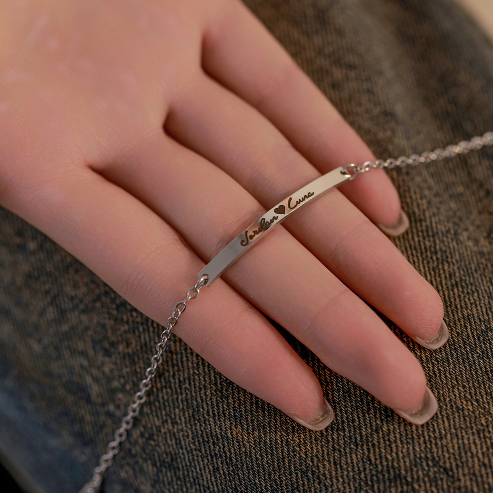 私人定制 不锈钢细款弯牌刻字手链 简约女士可调节手链