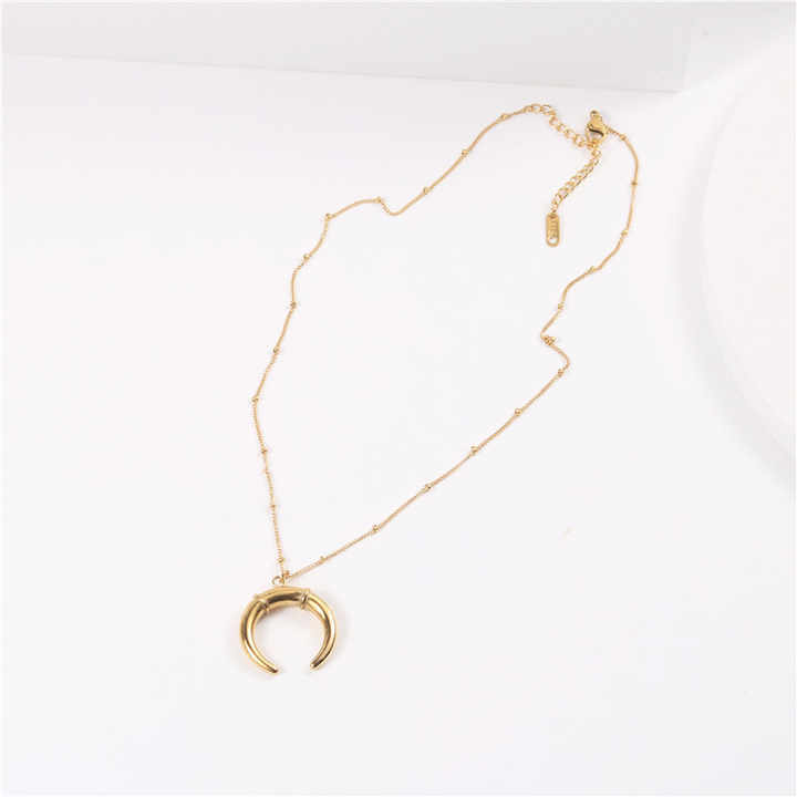IVIAPRO Fashion 18K Gold Plated Stainless Steel Moon Pendant Necklace Tarnish Free Stainless Steel Jewelry Wholesale