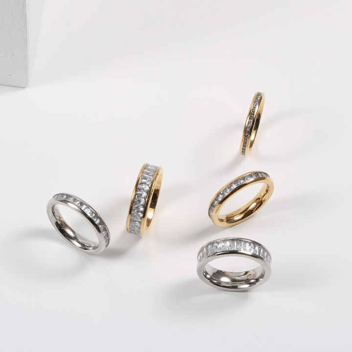 Trendy Jewelry Wholesale 18K Gold Plated Zirconia Pave Stainless Steel Rings Tarnish Free Gold Jewelry